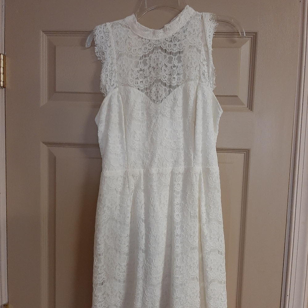 Stunning off white dress